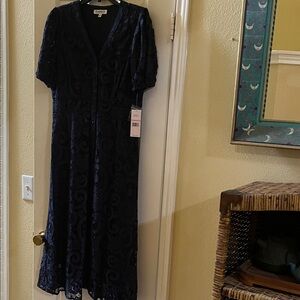NWT-Nanette Lepore Navy Midi Lace Dress